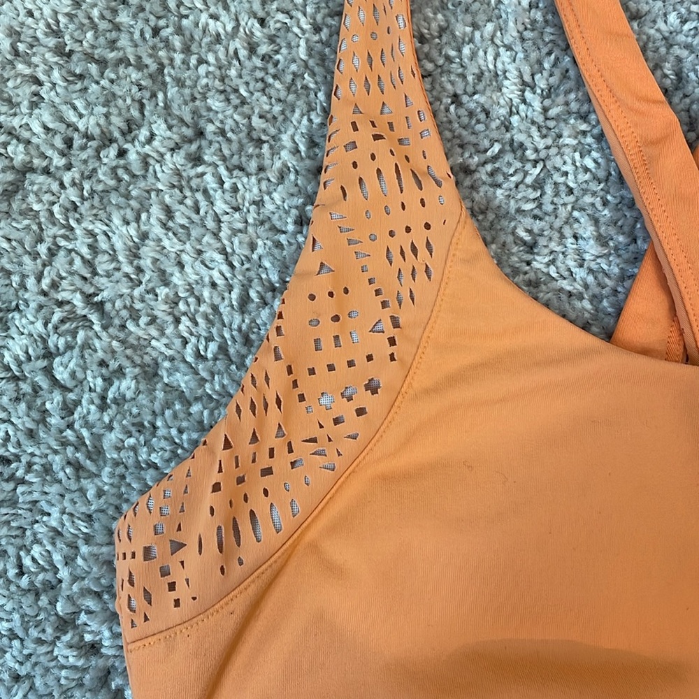 Alo Yoga Detailed Bra Orange - Picture 3 of 7
